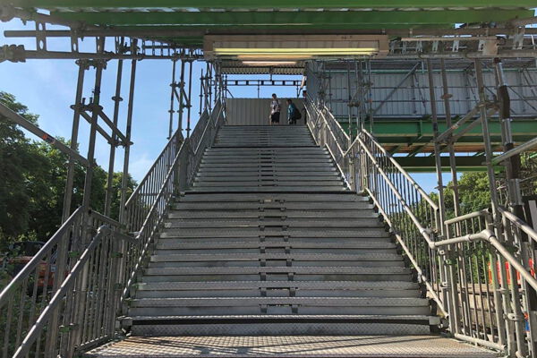 Gerüstbau Brandenburg am S-Bahnhof Eichwalde